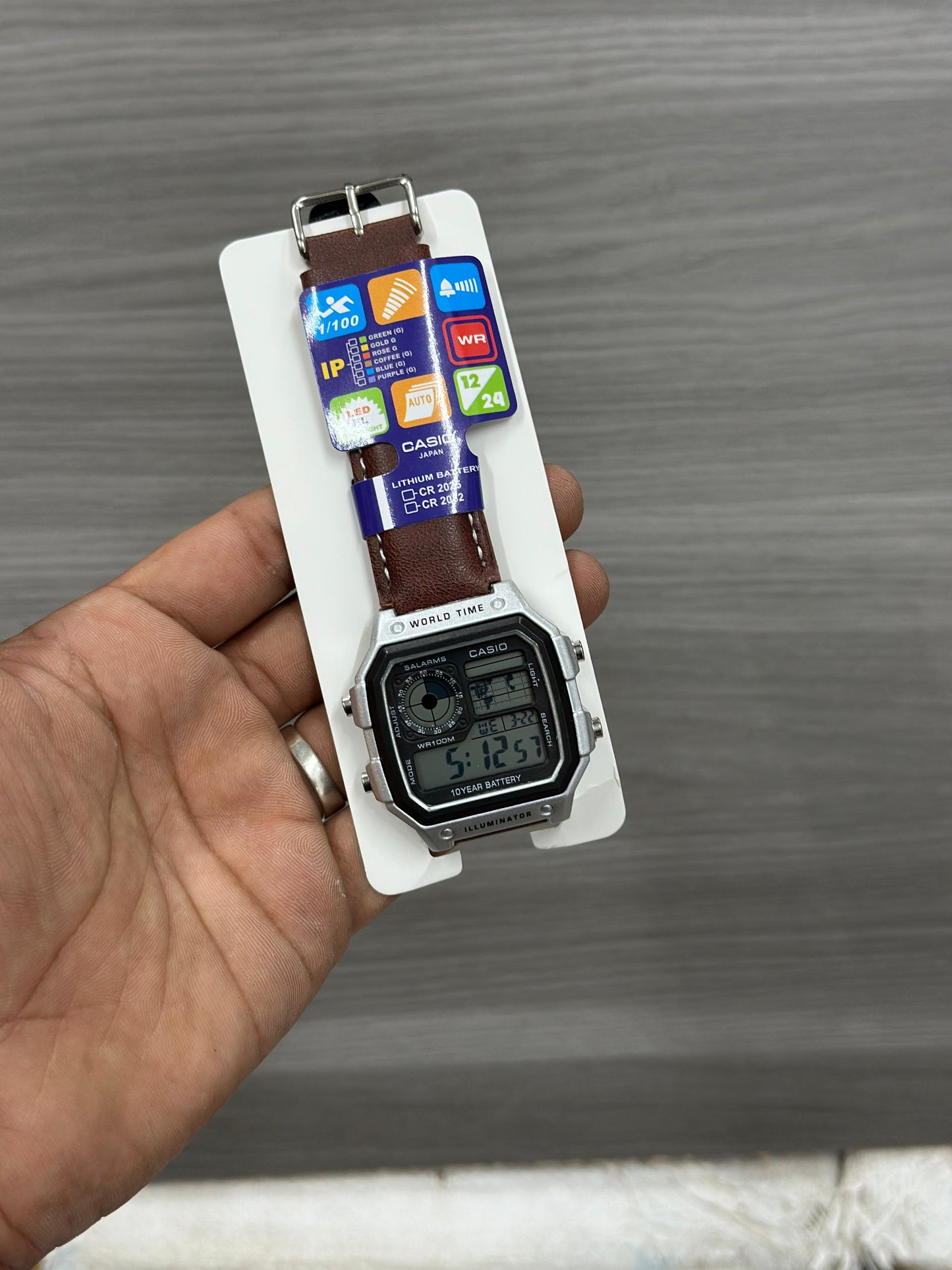 C*SIO W*RLD TIME LEATHER STRAP