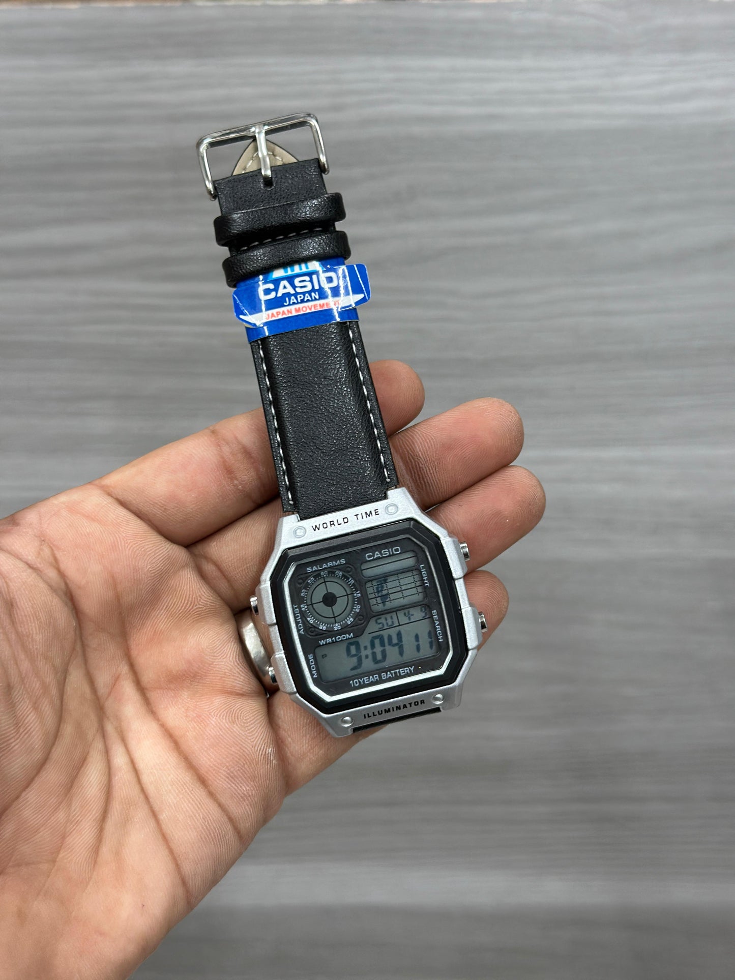 C*SIO W*RLD TIME LEATHER STRAP